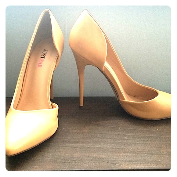 JustFab Shoes - Nude pump